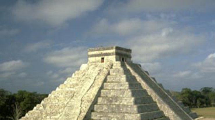 В Мехико обнаружена тысячелетняя пирамида