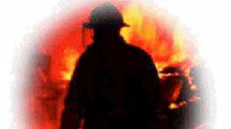 Пожарные спасли 50 детей из горящего учебного центра во Львовской области