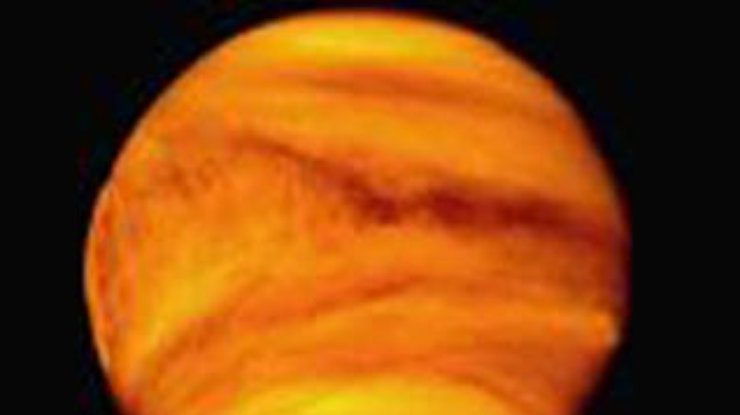 Астрономы обнаружили волны на поверхности облаков Венеры