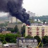 Пожар на складе завода художественного стекла в Киеве потушен