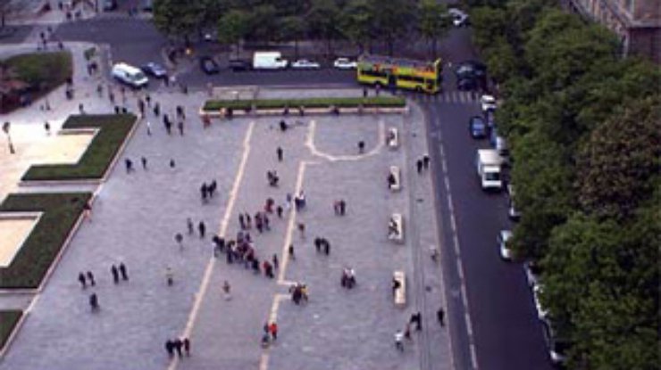 Иоанна Павла II увековечат в названии площади перед Нотр-Дам де Пари