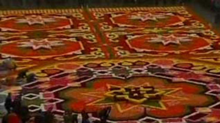 В Бельгии вырастили гигантский ковер из цветов