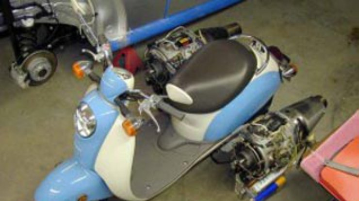 Создан мотороллер с реактивным двигателем