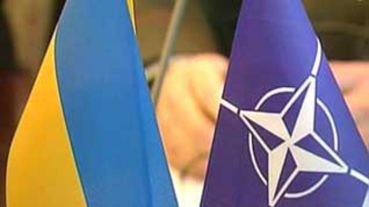 Вступление Украины в НАТО откладывается на неопределенный срок