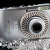 Юбилейная камера от Canon усыпана бриллиантами