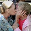 Американские сестры-близнецы встретились через 71 год