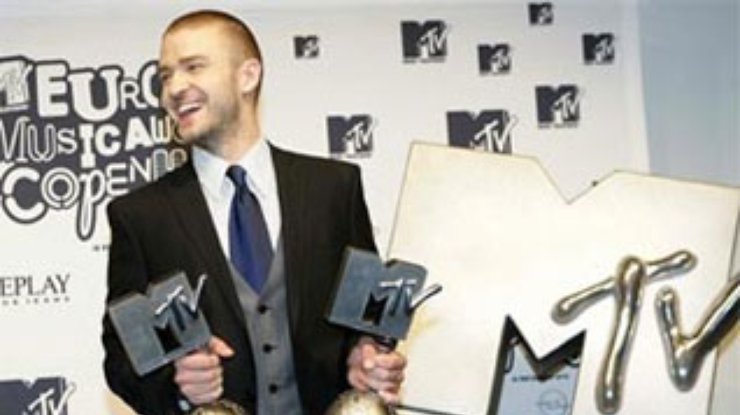 Триумфатором MTV Europe Music Awards стал ведущий церемонии