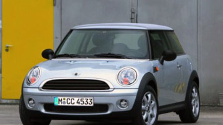 В Женеве представят два новых BMW Mini