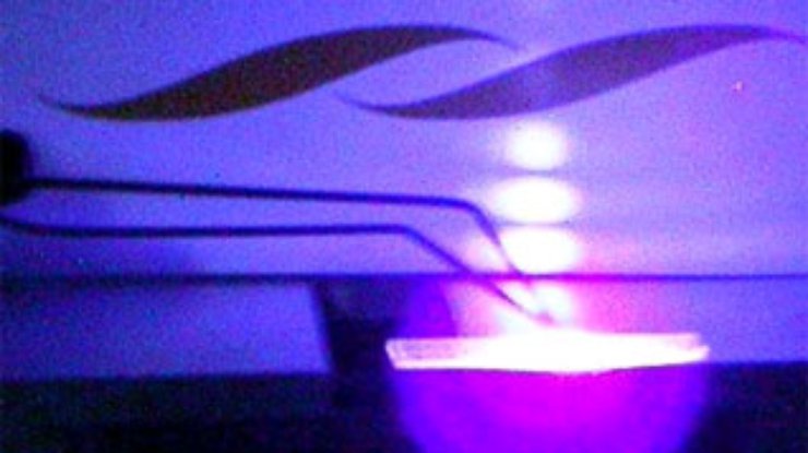 Создан сине-фиолетовый лазерный диод нового типа