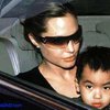 Анджелина Джоли усыновит вьетнамского ребенка