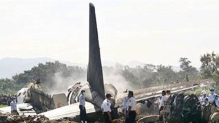 В Индонезии разбился пассажирский "Боинг-737" (Дополнено в 9:47)