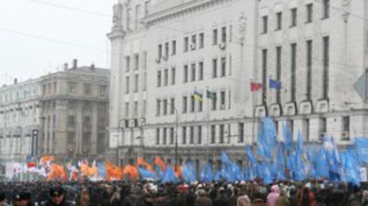 Харьков стал эпицентром политической борьбы