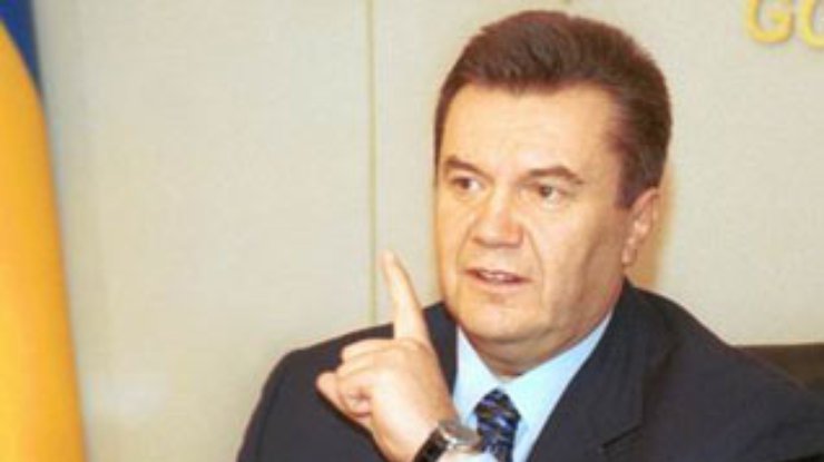 Янукович: Недееспособный КС необходимо распустить