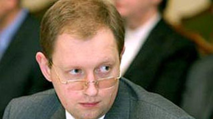 Яценюк: Украина заинтересована в экономических проектах ЕЭП