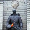 В Таллине начали демонтаж памятника советским воинам