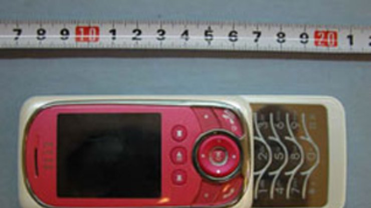 Alcatel GlamPhone ELLE N3 прошел сертификацию