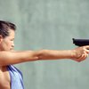 Жена случайно выстрелила в спящего мужа