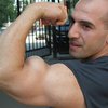 Женщины считают физически более привлекательными мускулистых мужчин