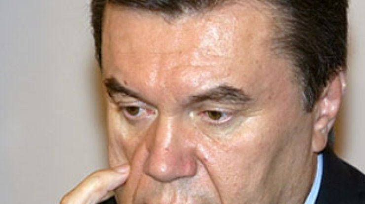 Янукович отказался выполнять решение КС