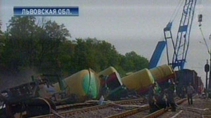 Казахстан обвинил в "фосфорной" катастрофе ж/д пути