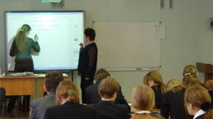 В киевских школах политагитация строго запрещена