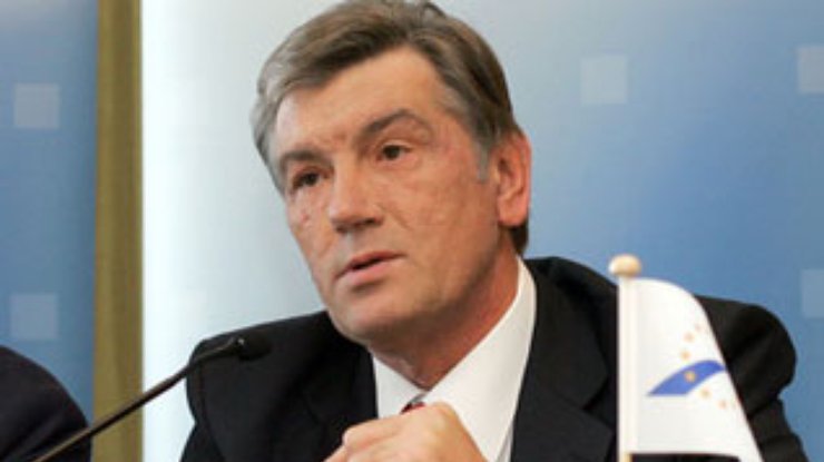 Ющенко призывает Европу помочь Украине на пути в НАТО. В Альянсе ждут заявку на членство  (Дополнено в 16:14)