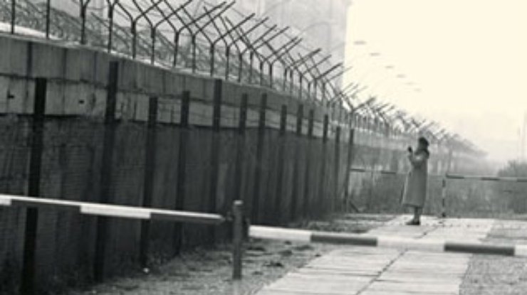 Каждый пятый немец хочет вернуть Берлинскую стену