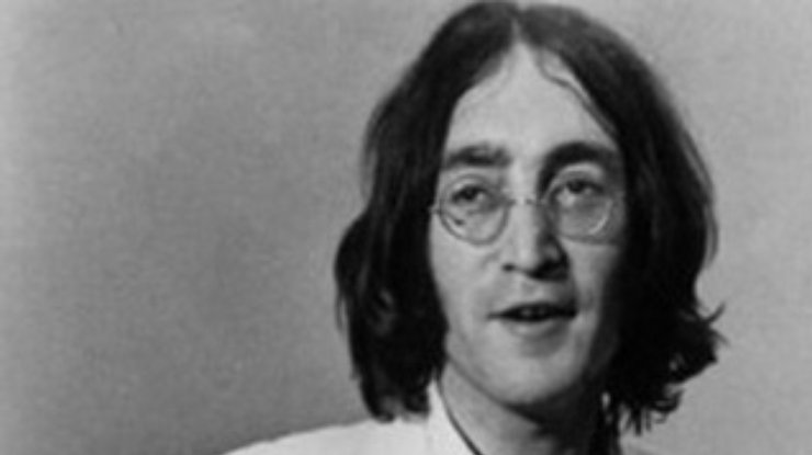 У Джона Леннона украли очки