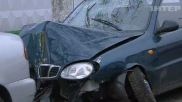Цунамі, торнадо і смерчі - для чого страхують автомобілі від цих лих?
