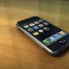 Смартфон Apple iPhone подозревают в шпионаже за пользователями