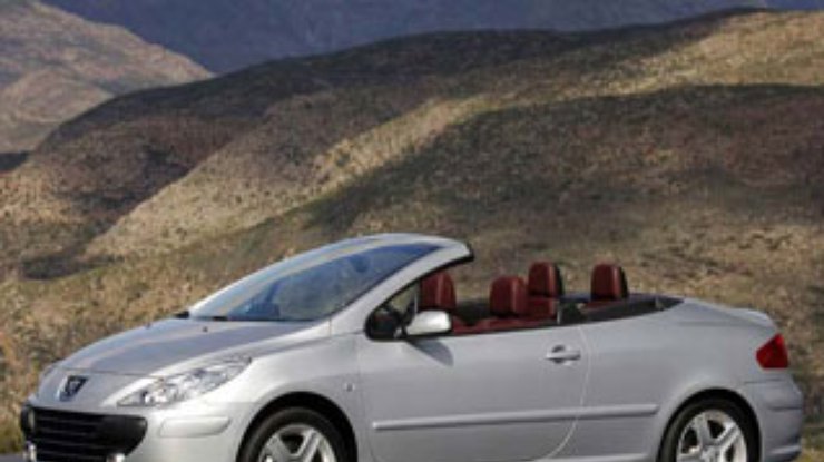 Peugeot 308 СС тестируют в заснеженной Швеции