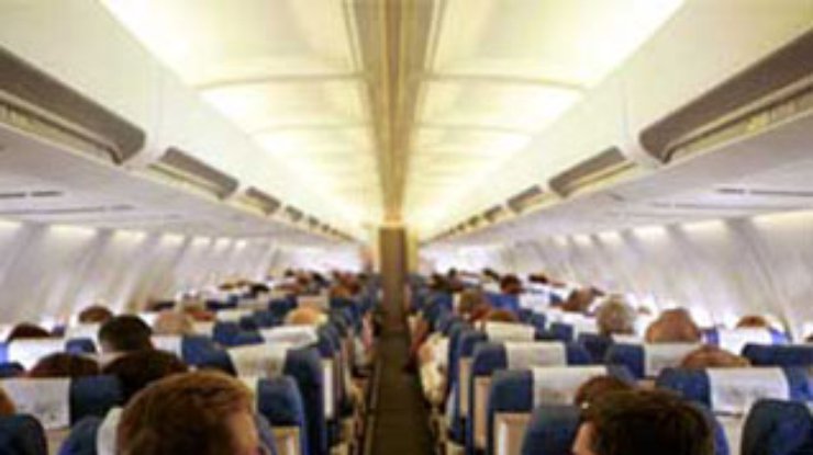 Пассажир самолета неудачно пошутил о террористах
