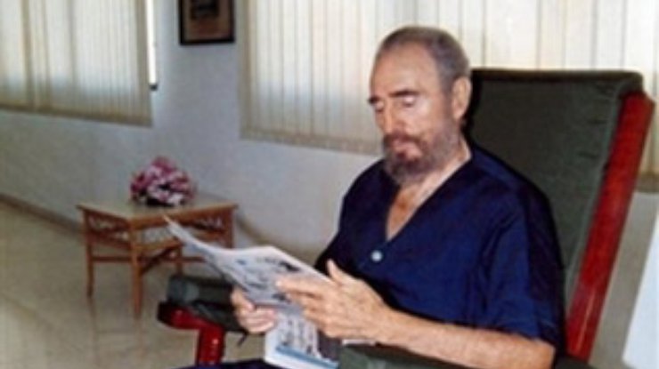 Фидель Кастро засядет за мемуары