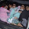 Инспекторы обнаружили в легковушке 14 человек