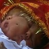 В Индии родилась двуликая богиня