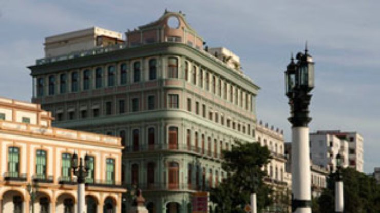 Кубинцам разрешили останавливаться в гостиницах для иностранцев