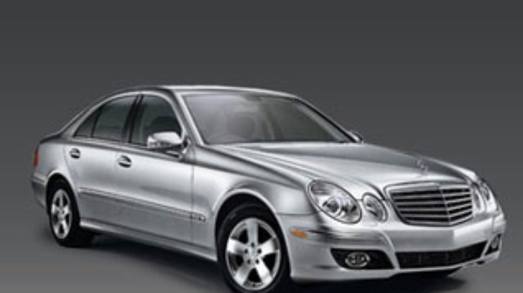 Mercedes представит обновленную модель E-класса в 2009