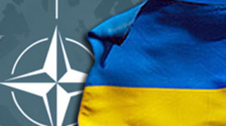 Сторонников НАТО в Украине становится все меньше