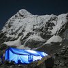 На Эвересте открыли интернет-кафе