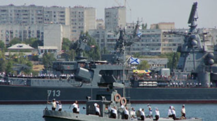 В Севастополе прошел парад Черноморского флота РФ