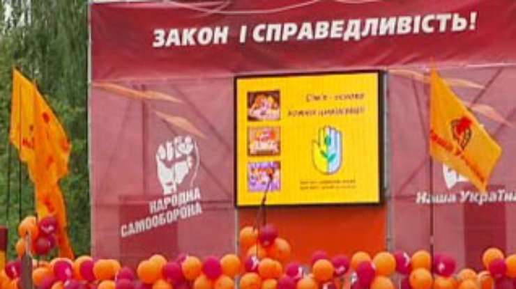 Між сильними та розумними