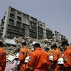Число жертв землетрясения в Китае превысило 34 тысячи человек