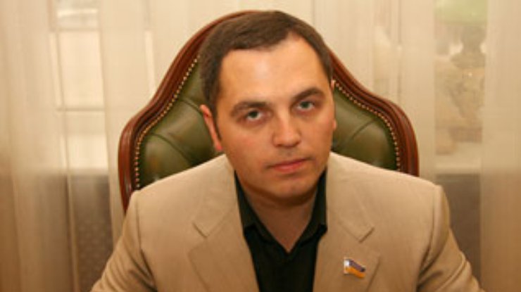 БЮТ готов поступиться Конституцией ради Портнова (Дополнено в 14:30)