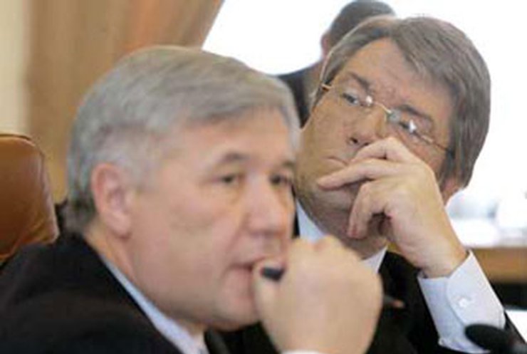 Ехануров направит контингент в Абхазию, если Ющенко даст приказ