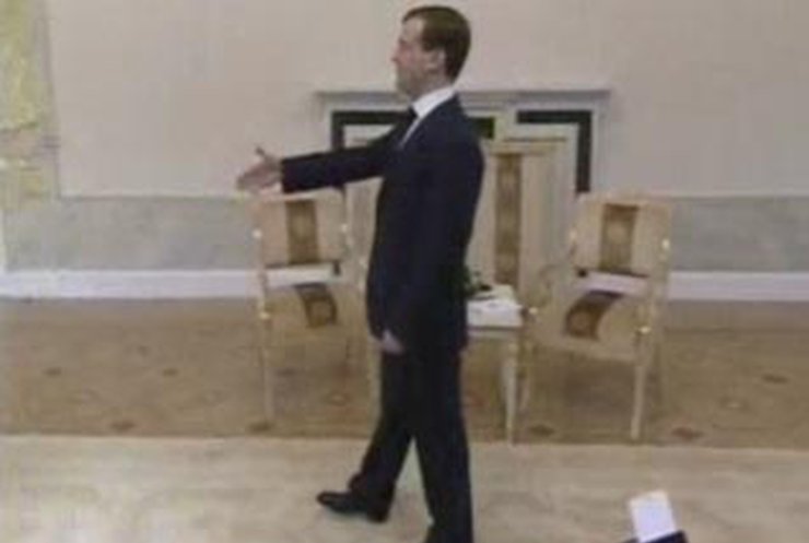 Медведев и Саакашвили не обсуждали полеты беспилотников
