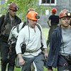 В Енакиево подняли на поверхность уже 23 шахтера, еще 13 надеются спасти (22:18)