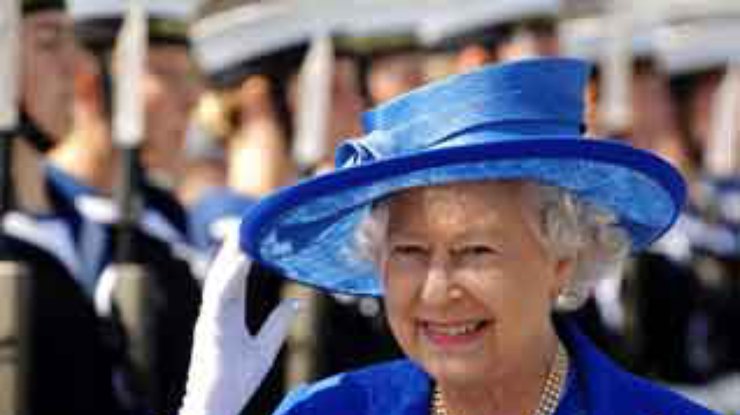 Королева Британии зажигала под мелодию АВВА