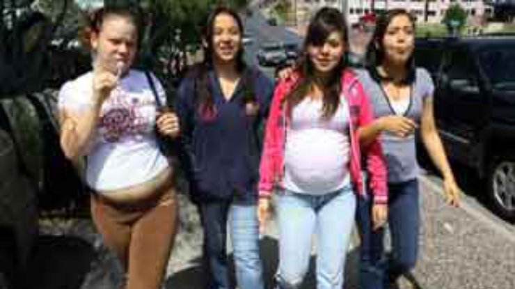 В американской школе забеременели 17 учениц