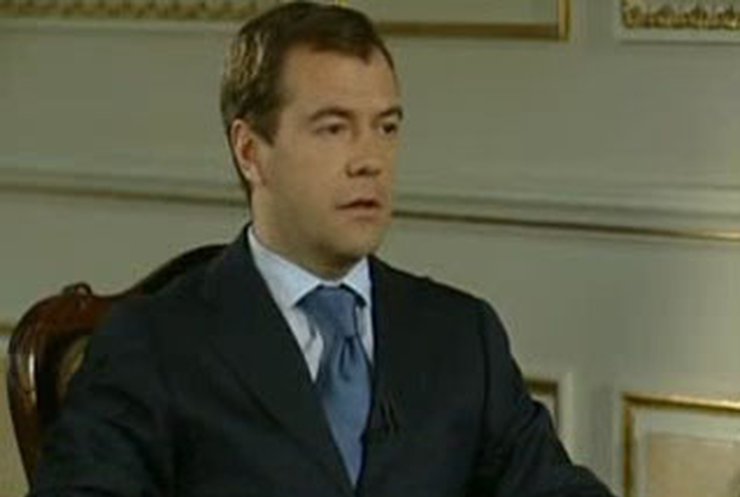 Медведев дал первое интервью Западу