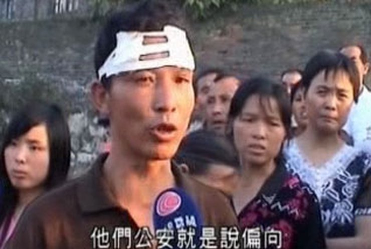 В Китайе смерть школьницы подняла массовый бунт